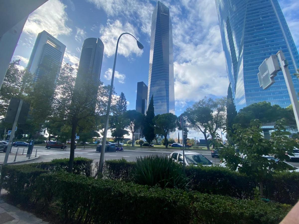 דירות מדריד Chamartin De Frente A 4 Torres מראה חיצוני תמונה